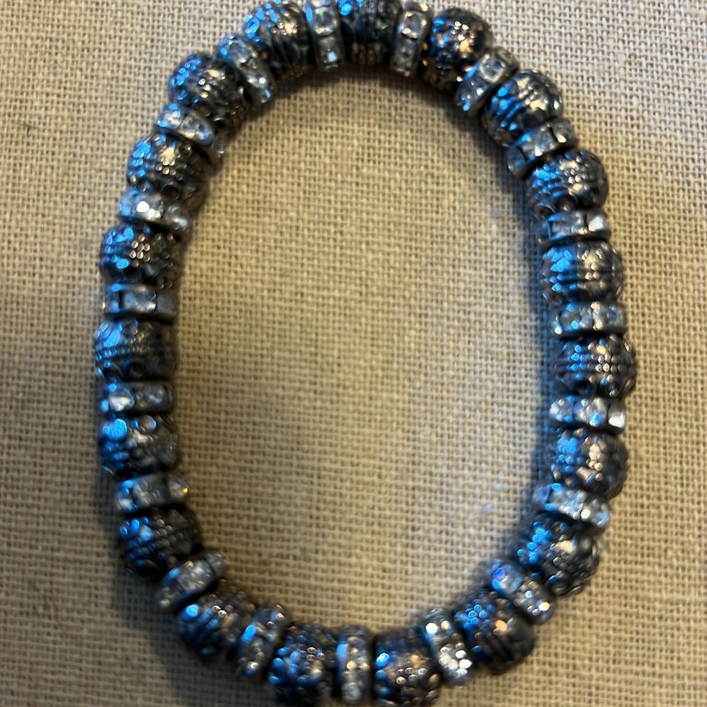Adjustable bracelet - Picture 2 of 2